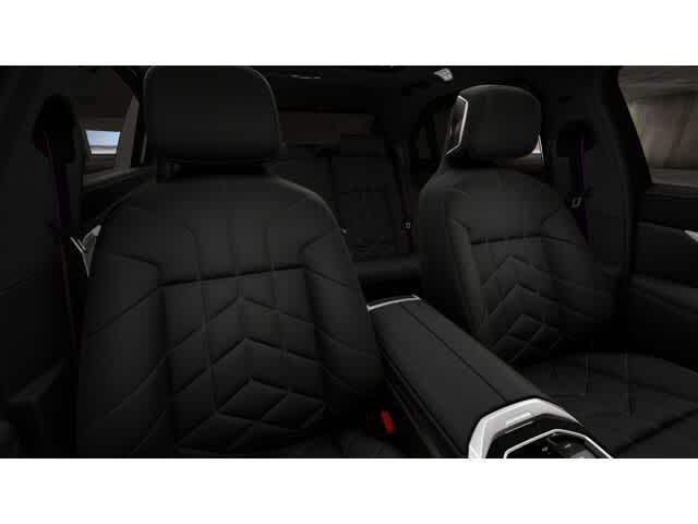 new 2025 BMW 760 car, priced at $135,920