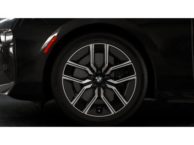 new 2025 BMW 760 car, priced at $135,920