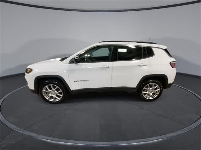 used 2022 Jeep Compass car, priced at $20,999