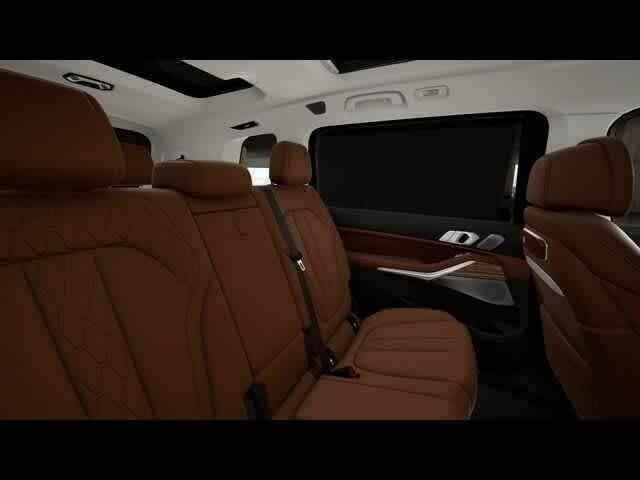 new 2025 BMW X7 car, priced at $104,625