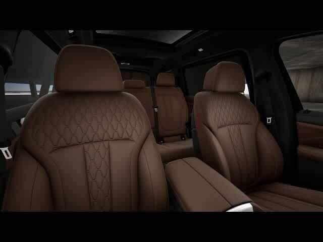 new 2025 BMW X7 car, priced at $116,495