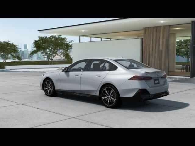 new 2024 BMW 540 car, priced at $75,065