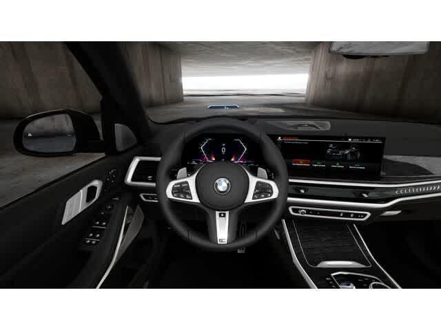 new 2026 BMW X7 car, priced at $106,065