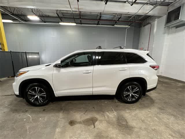 used 2016 Toyota Highlander car, priced at $17,799