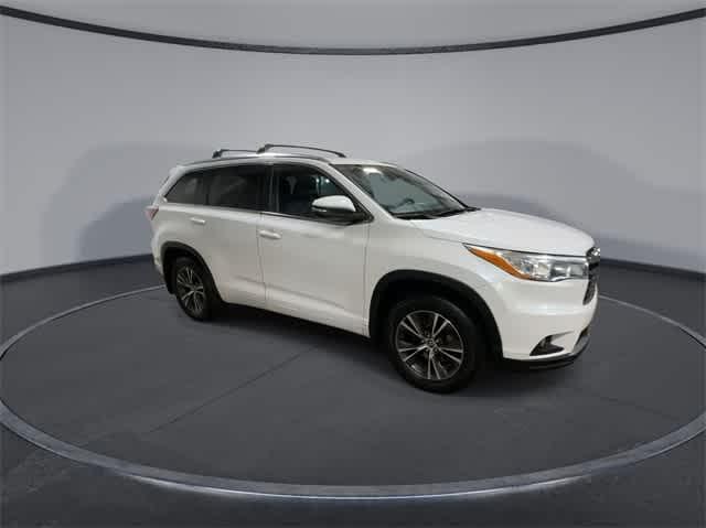 used 2016 Toyota Highlander car, priced at $17,799