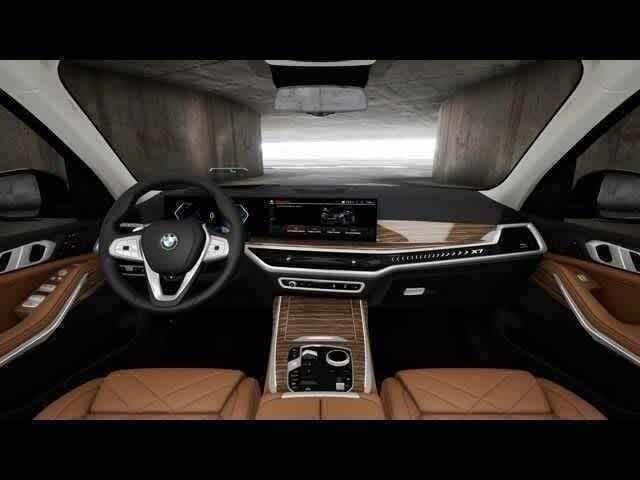 new 2025 BMW X7 car, priced at $88,625