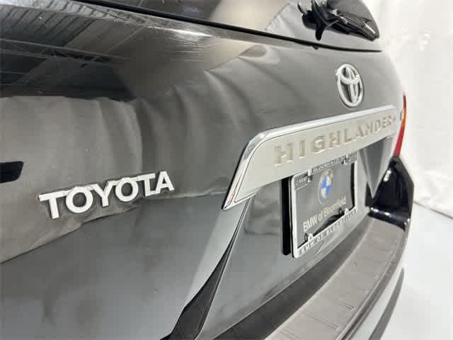 used 2008 Toyota Highlander car, priced at $5,699