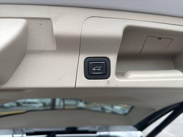 used 2018 GMC Acadia car, priced at $13,991