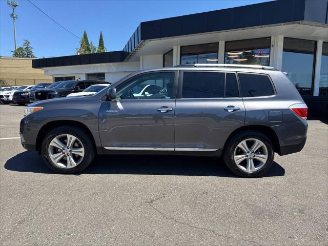 used 2013 Toyota Highlander car, priced at $15,991