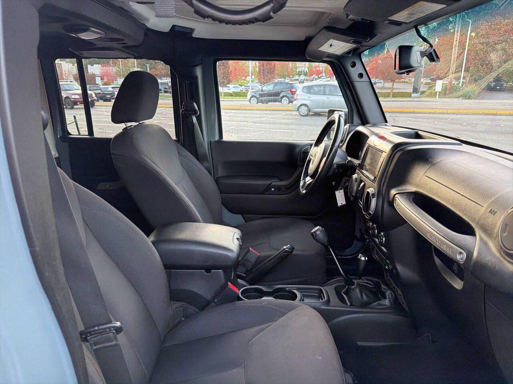 used 2015 Jeep Wrangler Unlimited car, priced at $11,991
