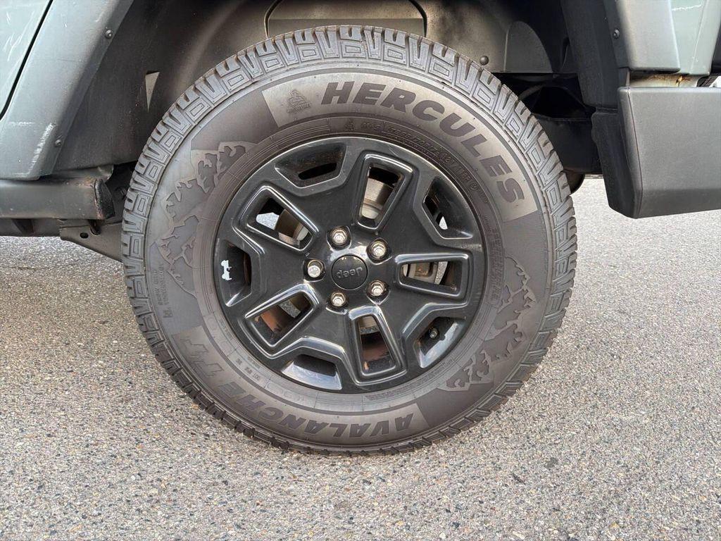 used 2015 Jeep Wrangler Unlimited car, priced at $11,991