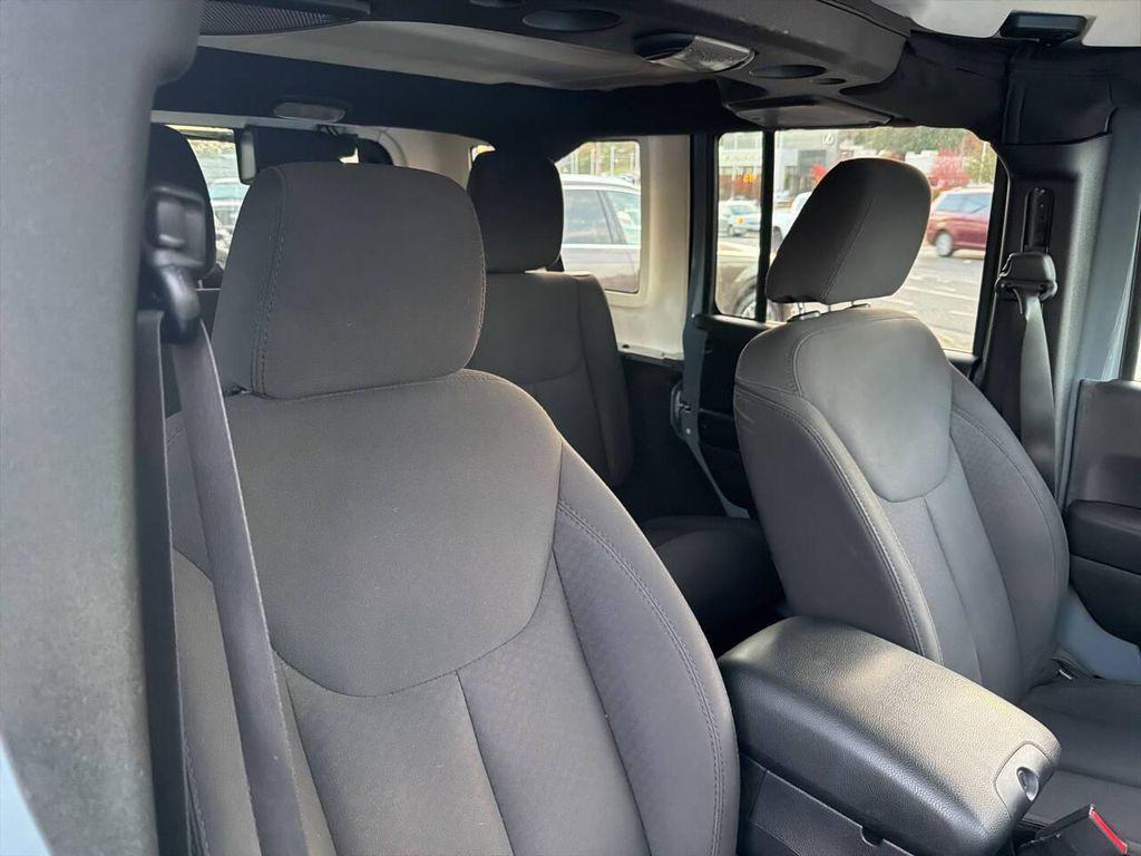 used 2015 Jeep Wrangler Unlimited car, priced at $11,991