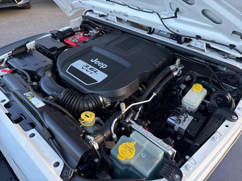 used 2015 Jeep Wrangler Unlimited car, priced at $14,991