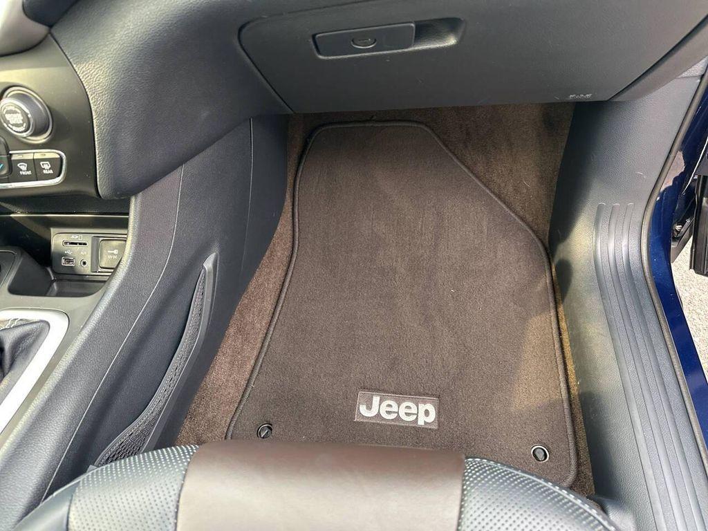 used 2015 Jeep Cherokee car, priced at $10,991