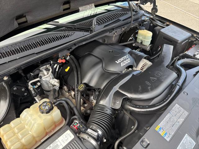 used 2002 GMC Yukon XL car, priced at $3,991