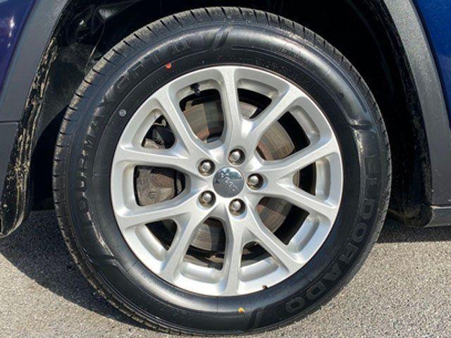 used 2014 Jeep Cherokee car, priced at $7,940