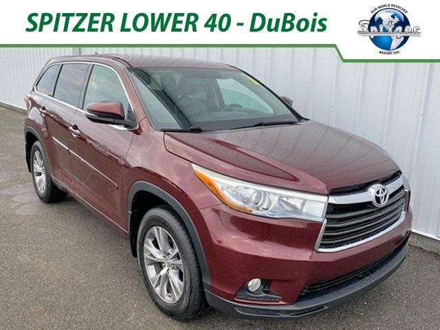 used 2015 Toyota Highlander car, priced at $10,990