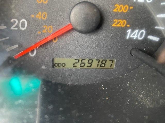 used 2005 Toyota Highlander car, priced at $4,870