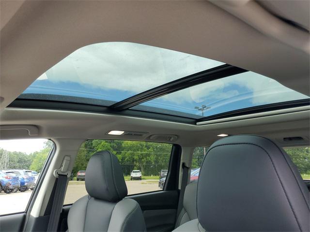 new 2025 Subaru Ascent car, priced at $43,192