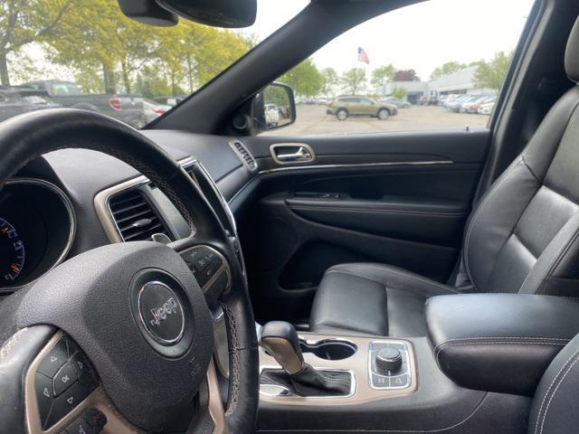 used 2017 Jeep Grand Cherokee car, priced at $14,285