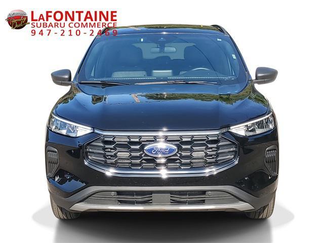 used 2025 Ford Escape car, priced at $28,495