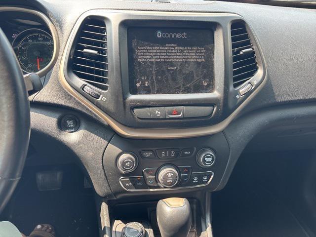 used 2016 Jeep Cherokee car, priced at $9,999