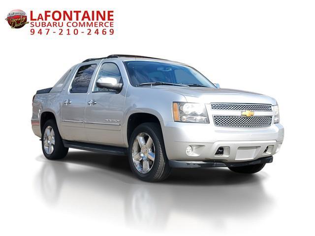 used 2011 Chevrolet Avalanche car, priced at $18,495