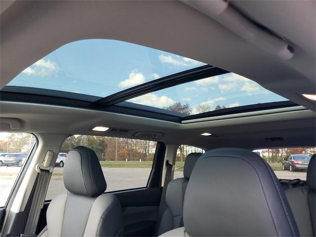 new 2025 Subaru Ascent car, priced at $43,305