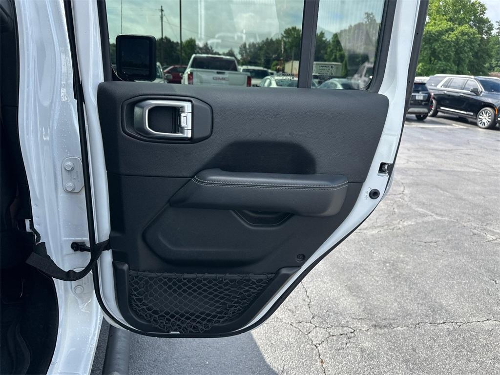 used 2020 Jeep Gladiator car, priced at $27,946