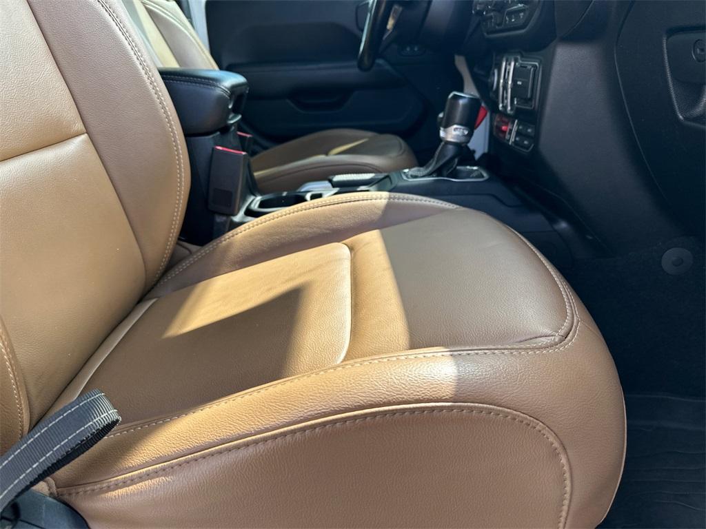 used 2020 Jeep Gladiator car, priced at $27,946
