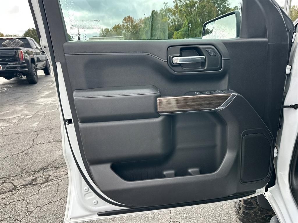 used 2020 Chevrolet Silverado 1500 car, priced at $34,266