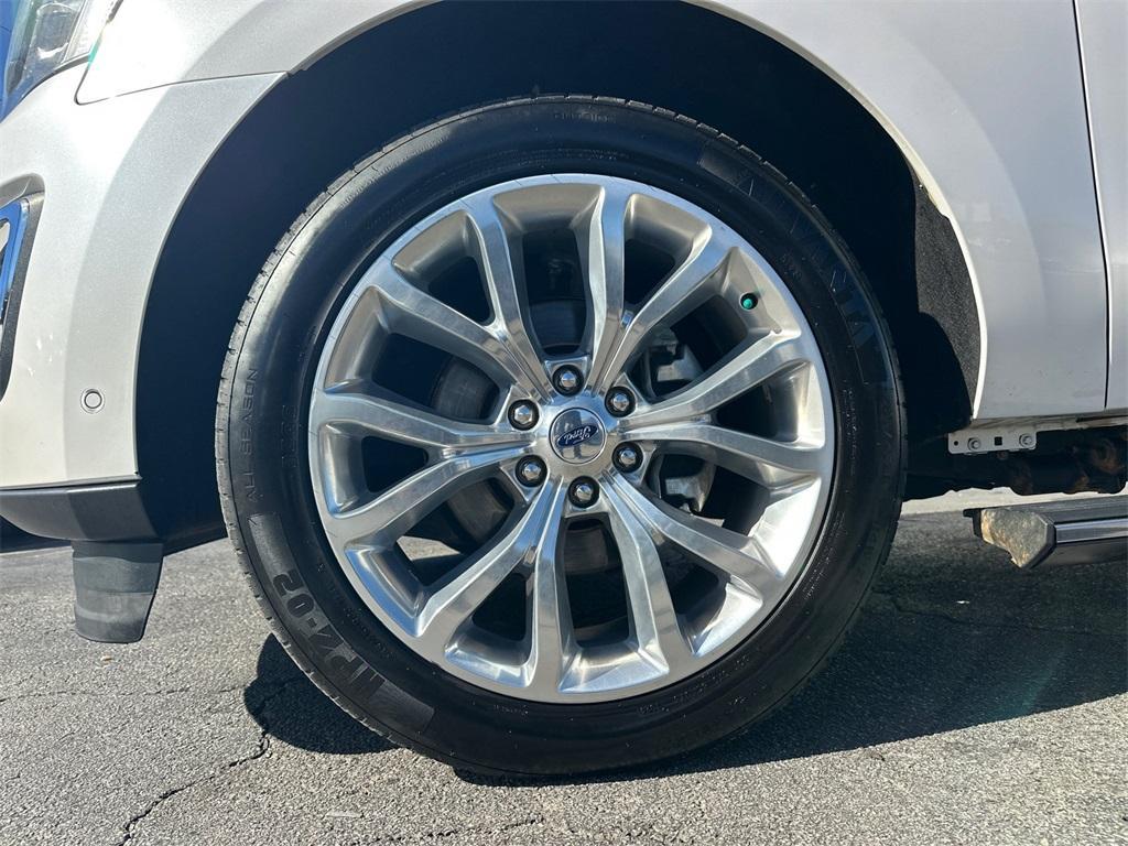 used 2019 Ford Expedition car, priced at $17,286