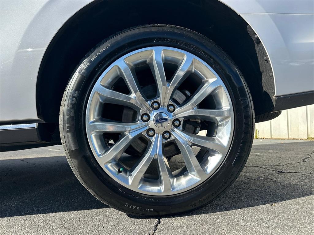 used 2019 Ford Expedition car, priced at $17,286