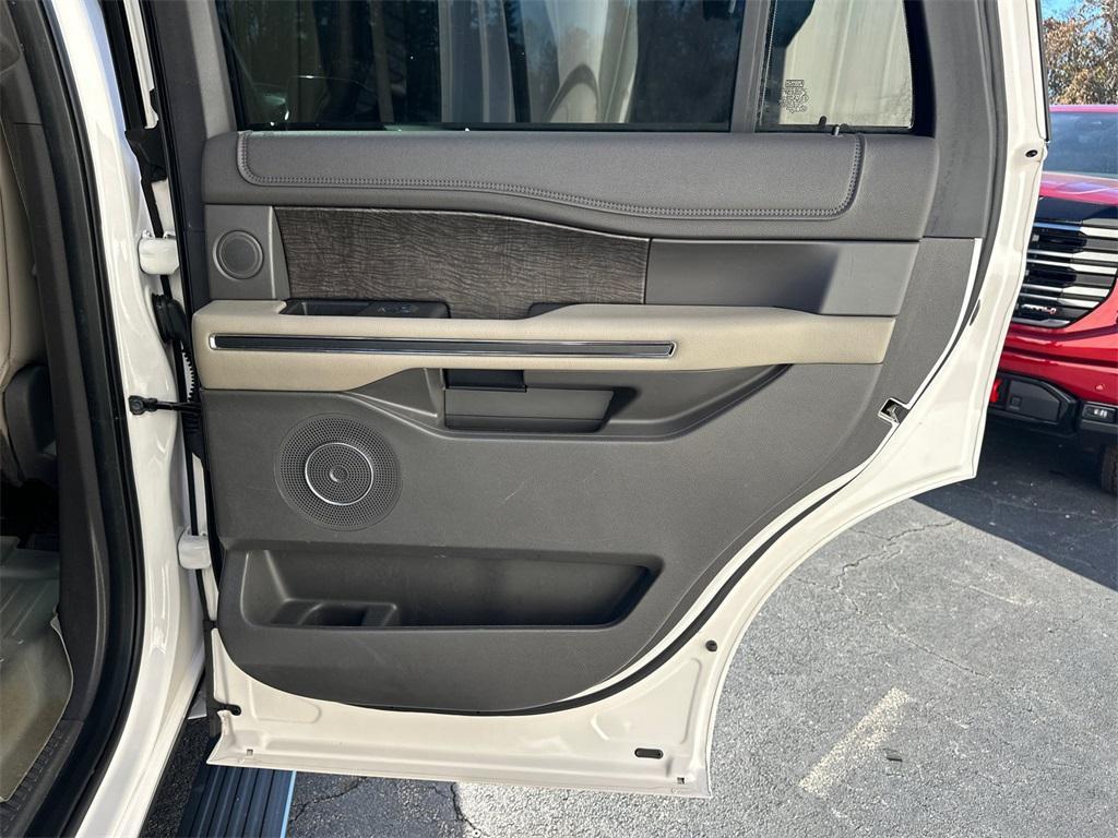 used 2019 Ford Expedition car, priced at $17,286