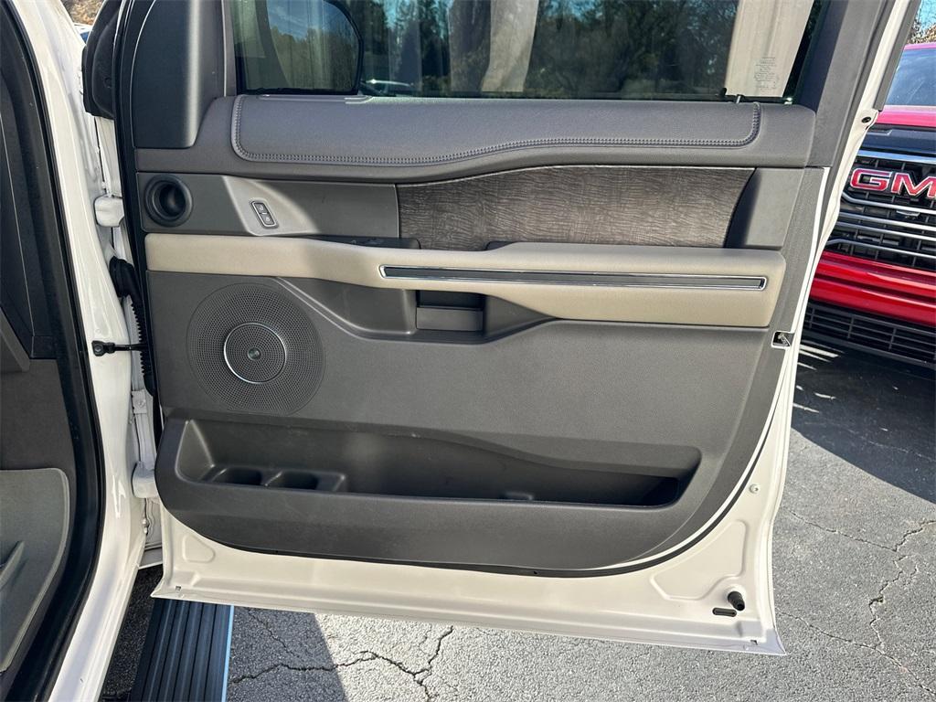 used 2019 Ford Expedition car, priced at $17,286