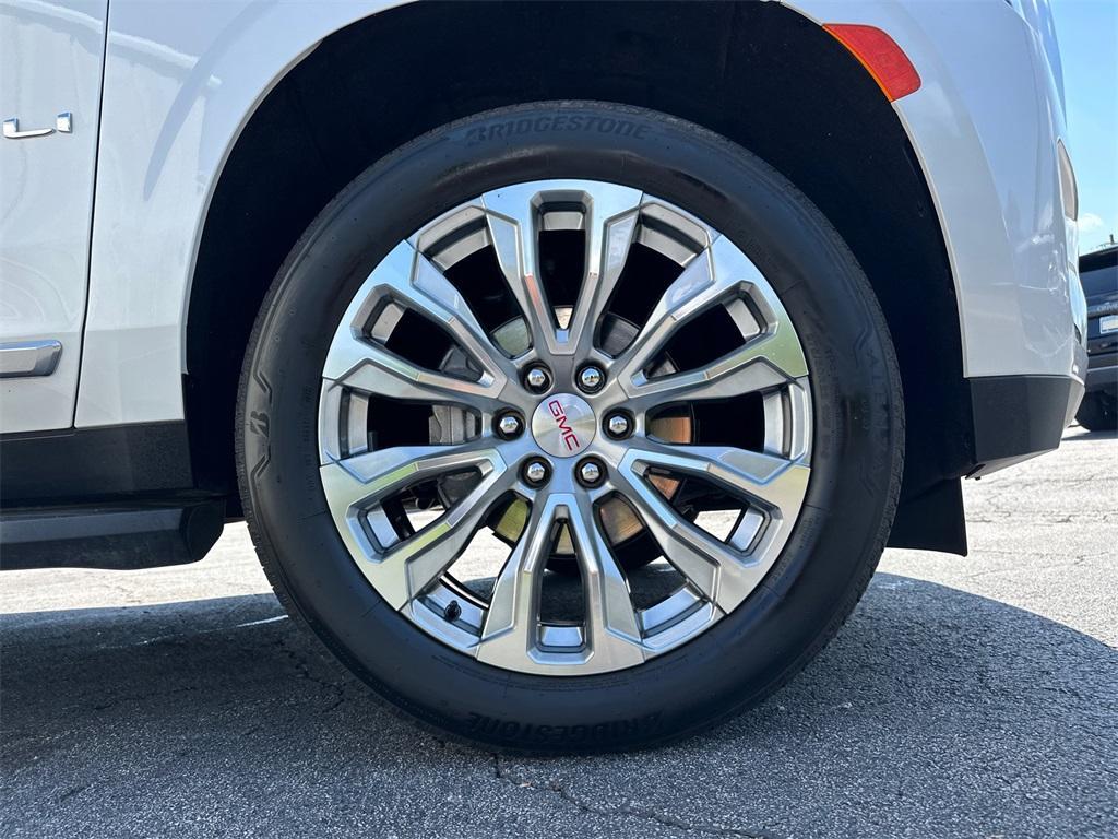 used 2024 GMC Yukon XL car, priced at $77,642