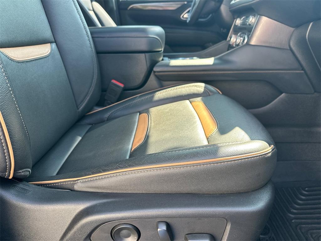 used 2023 GMC Yukon car, priced at $57,213