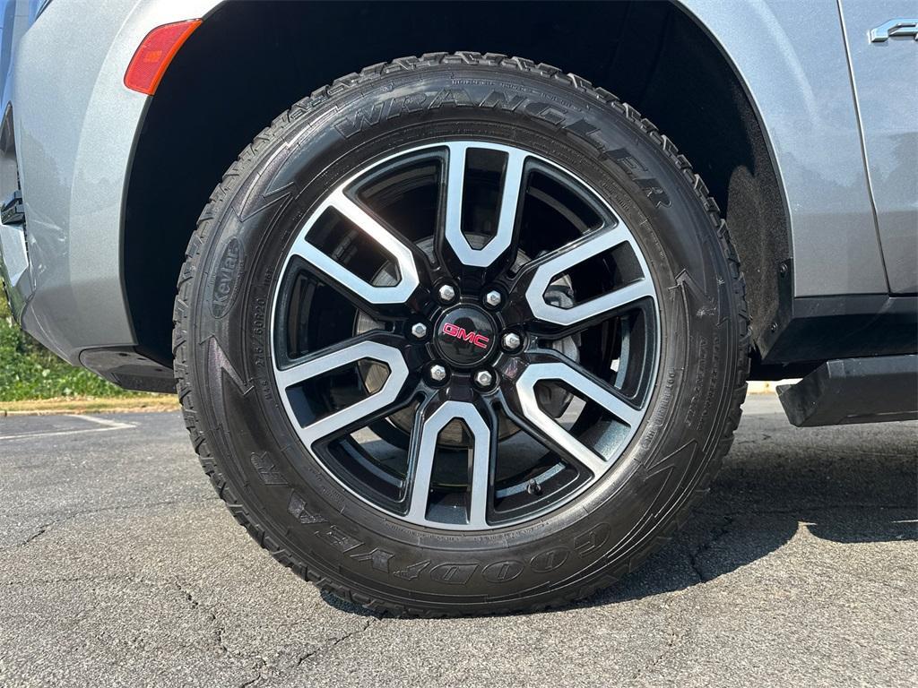 used 2023 GMC Yukon car, priced at $57,213