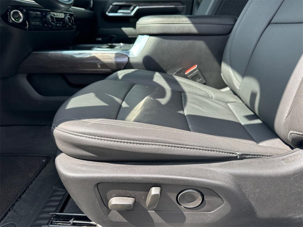 used 2024 Chevrolet Silverado 2500 car, priced at $58,781