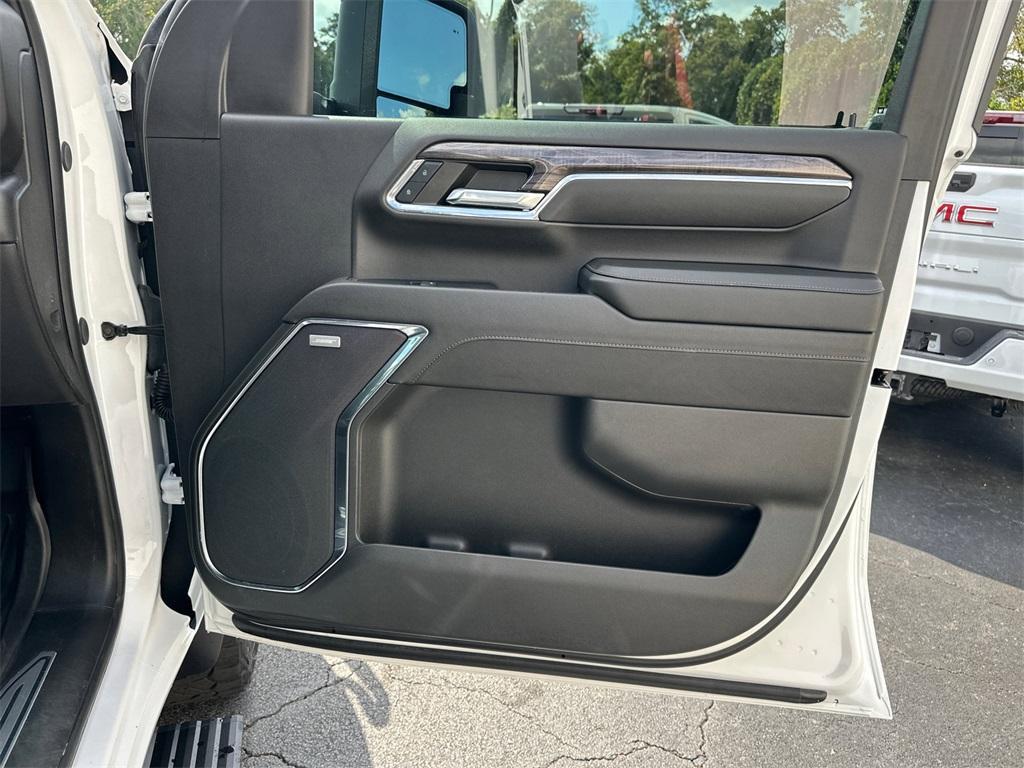 used 2024 Chevrolet Silverado 2500 car, priced at $58,781