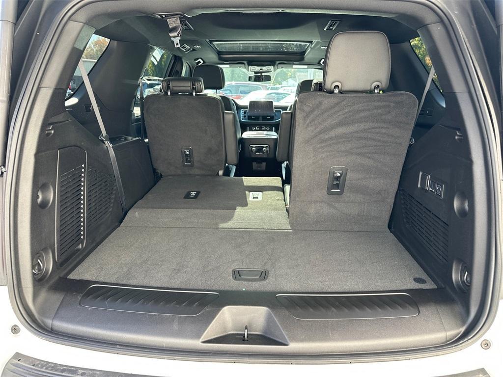 used 2024 GMC Yukon car, priced at $63,613