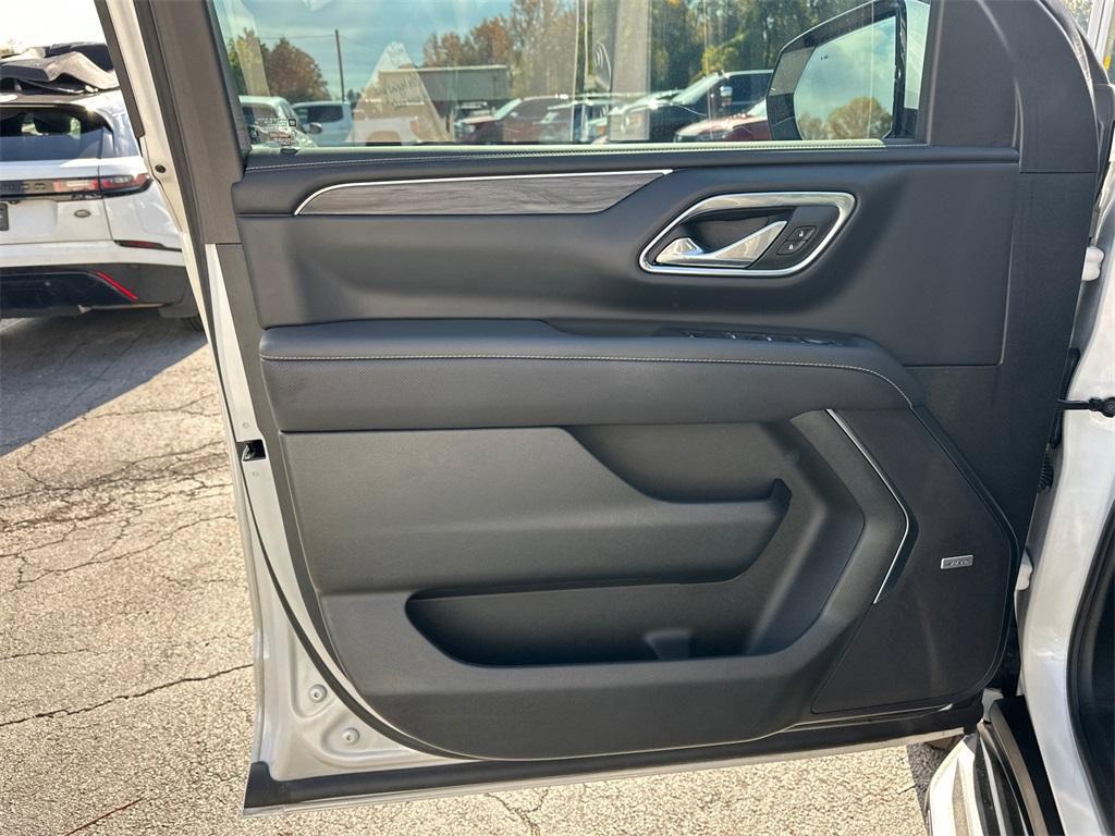 used 2024 GMC Yukon car, priced at $63,613