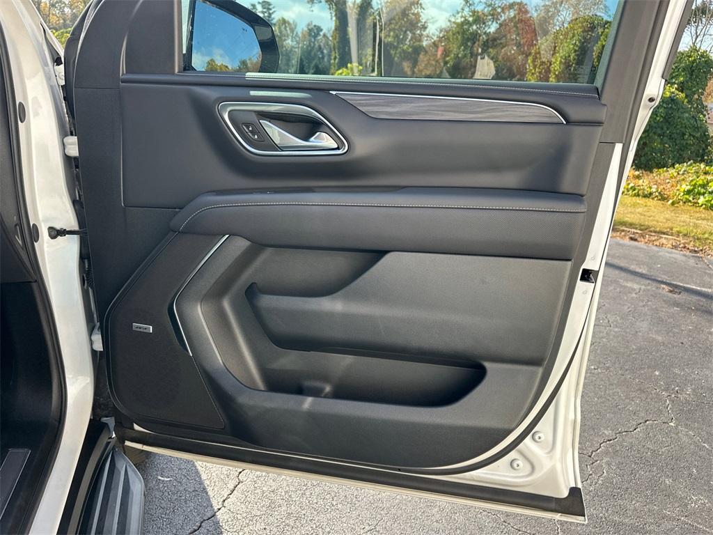 used 2024 GMC Yukon car, priced at $63,613