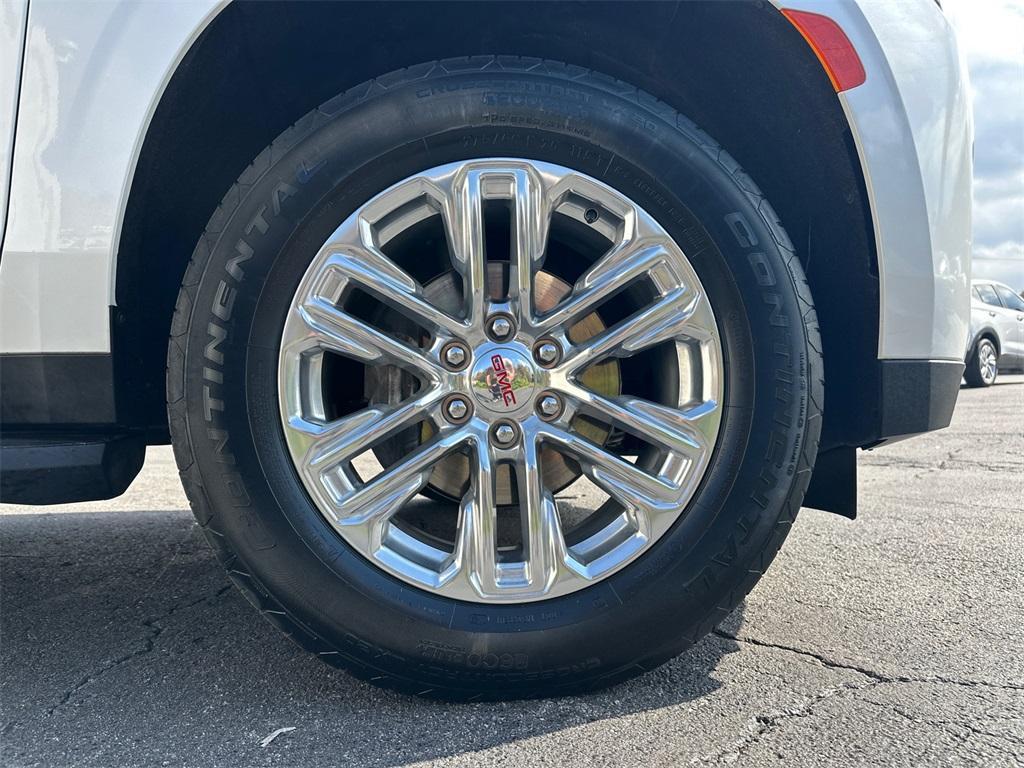 used 2024 GMC Yukon car, priced at $63,613