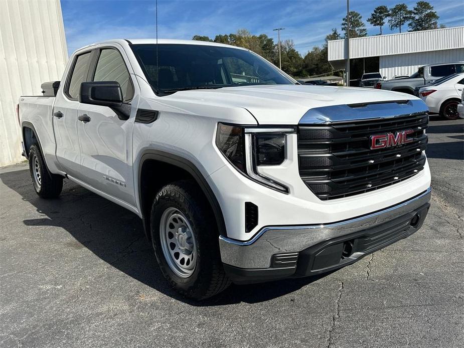 used 2023 GMC Sierra 1500 car, priced at $33,352