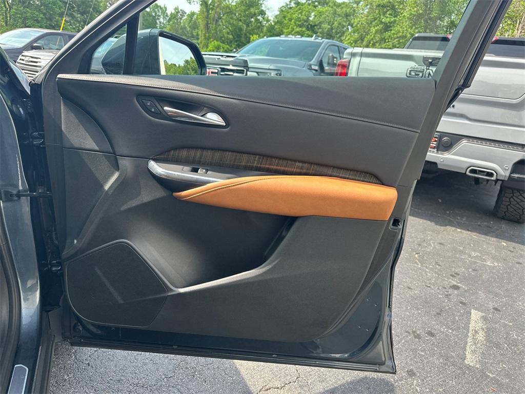 used 2020 Cadillac XT4 car, priced at $24,243