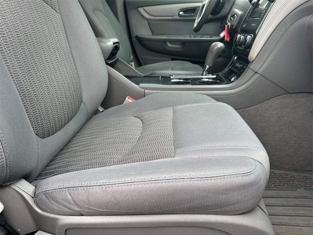 used 2016 Chevrolet Traverse car, priced at $8,925