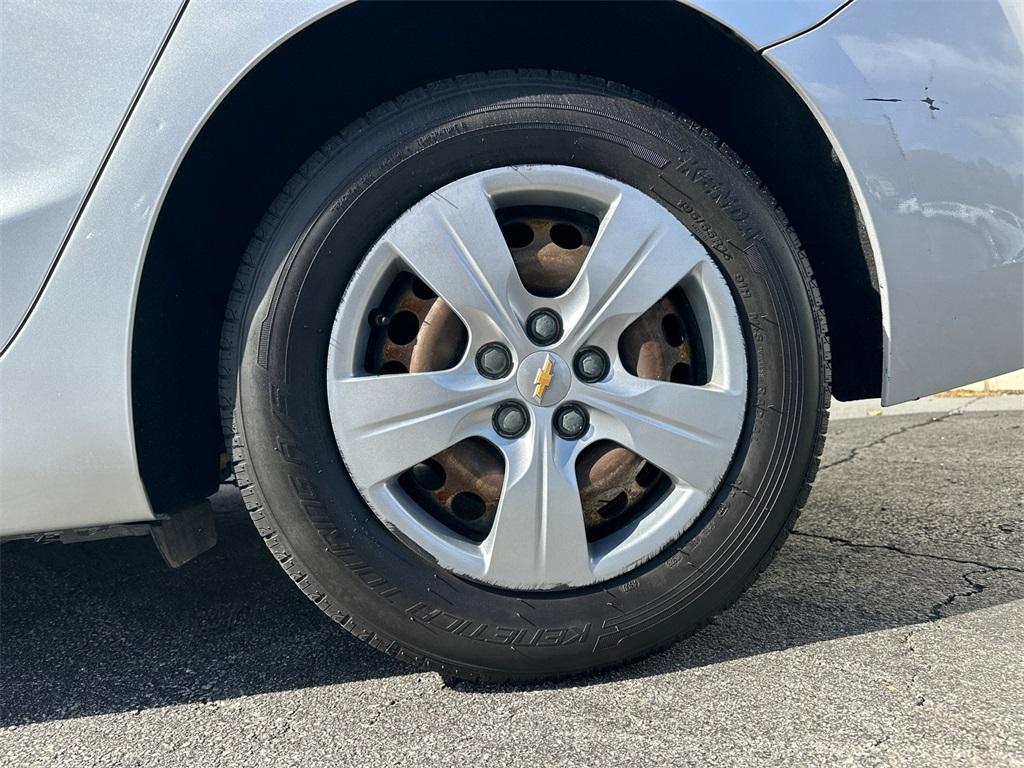 used 2017 Chevrolet Cruze car, priced at $6,423