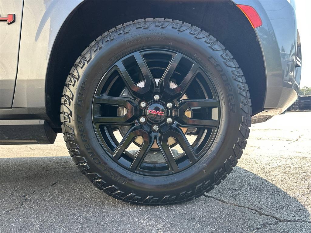 used 2021 GMC Yukon car, priced at $47,223