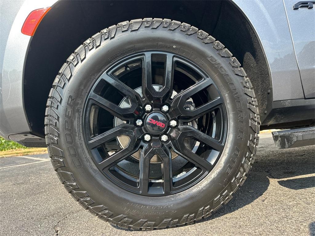 used 2021 GMC Yukon car, priced at $47,223